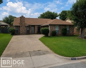 Building Photo - 7924 Eastwind Dr