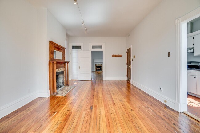 Building Photo - 1747 18th St NW
