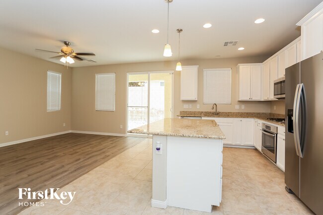 Foto del edificio - 5609 N Balsam St