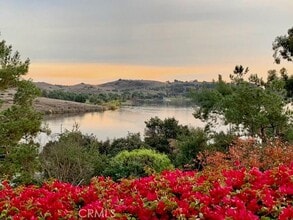 Building Photo - 401 Puddingstone Dr