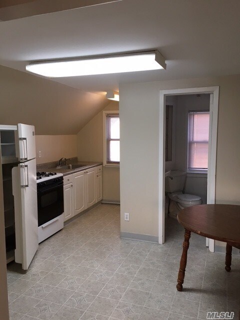 Building Photo - 5 McKinley Pl