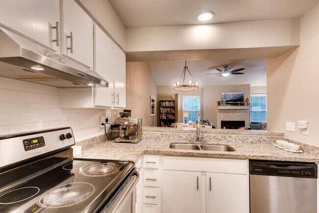 Building Photo - 5313 Indio Dr