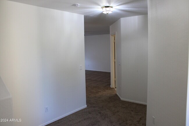 Foto del edificio - 2568 W Tanner Ranch Rd