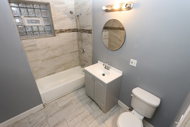 Foto del edificio - 7414 S Harvard Ave