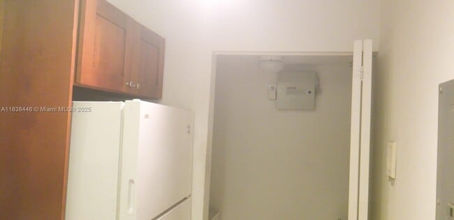Foto del edificio - 11145 SW 6th St