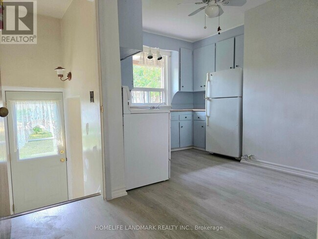 Building Photo - 296 Boisdale Ave