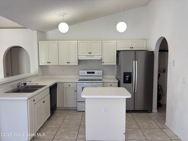 Foto del edificio - 117 Hillock Ave NW