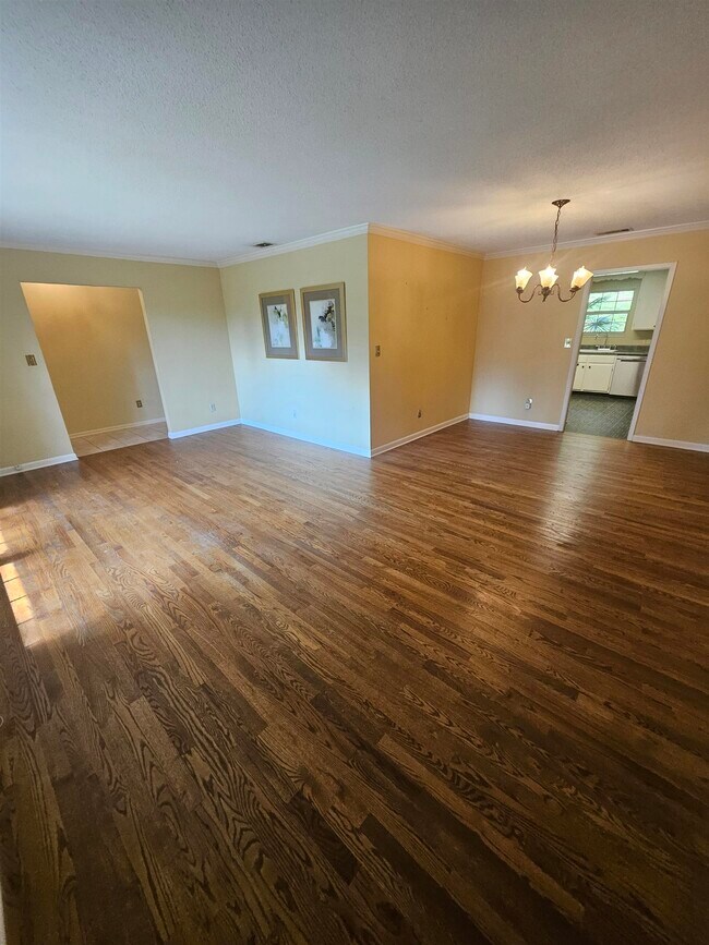 Foto del edificio - 1541 Woodgate Way