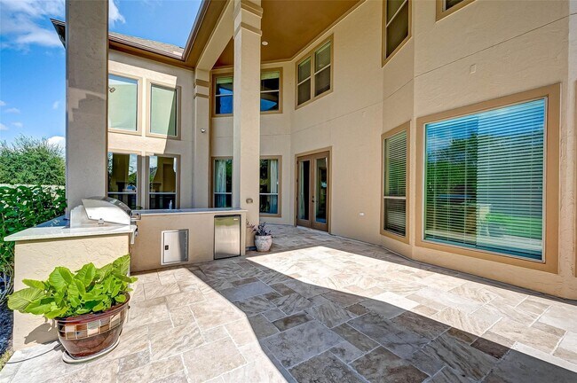 Building Photo - 2914 Cotswold Lane