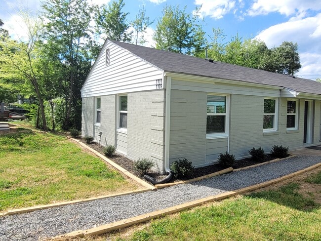 Building Photo - 1111 Bose Ave