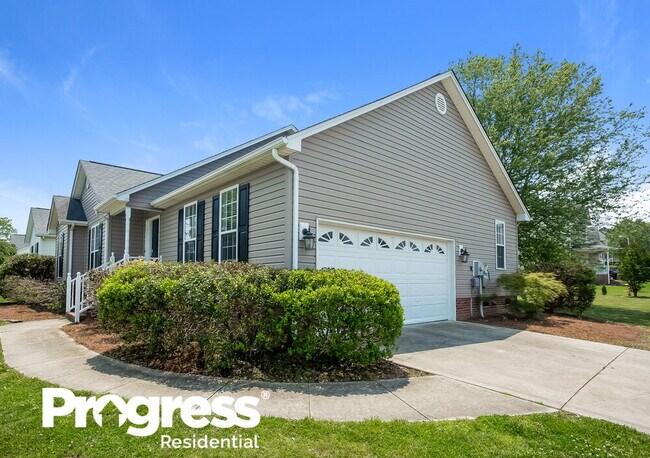 Foto del edificio - 1004 Ayrshire Ln