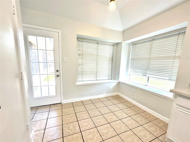 Foto del edificio - 14715 Trailbrook Dr