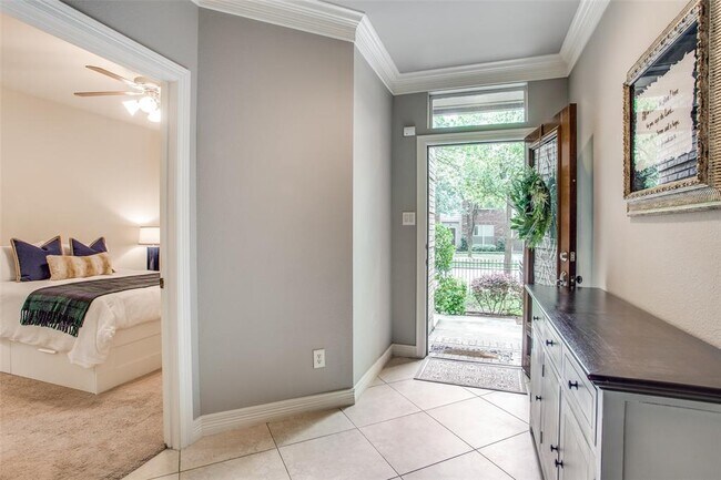 Foto del edificio - 4310 Holland Ave