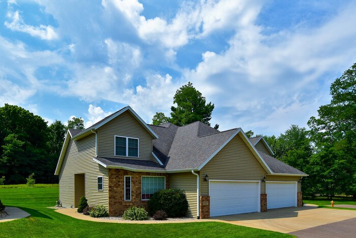 Foto principal - 1717 River View Ave