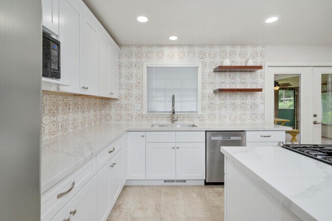 Foto del edificio - Beautiful Brick Ranch Home in Franklin