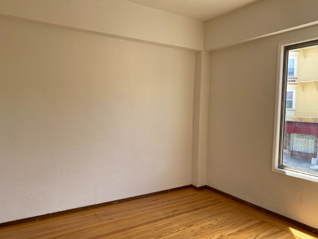 Foto del edificio - 1208 Powell St