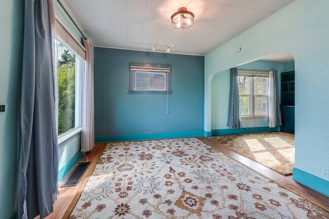 Foto del edificio - Charming 3 Bed 2 Bath Piedmont Rental Home