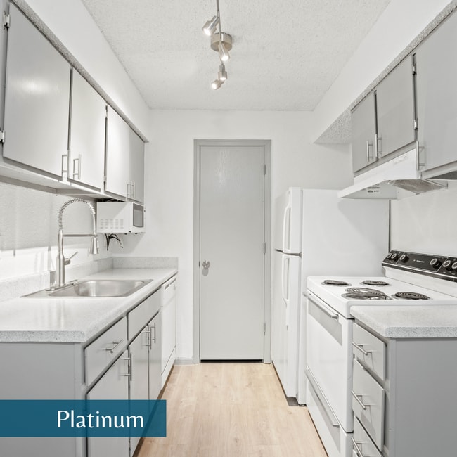 Eagle Point apartments — community photo - Eagle Point