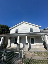 Building Photo - 821 Martin Ave