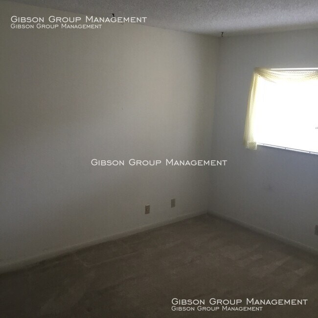 Foto del edificio - 2965 SW 22nd Ave
