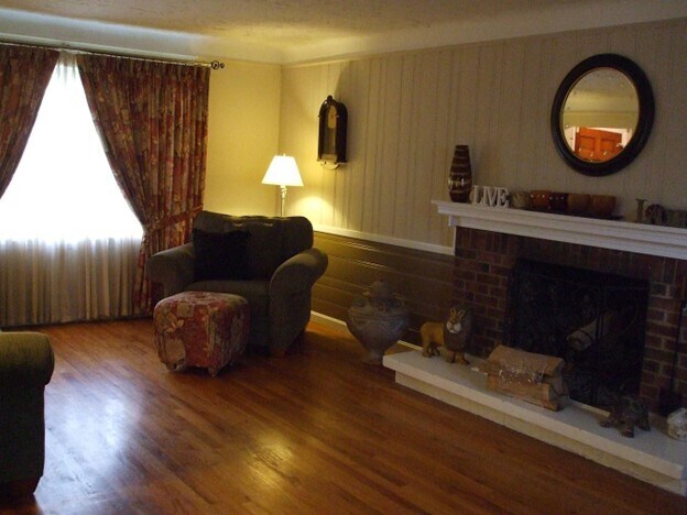 Foto del edificio - 4290 Groveland Rd