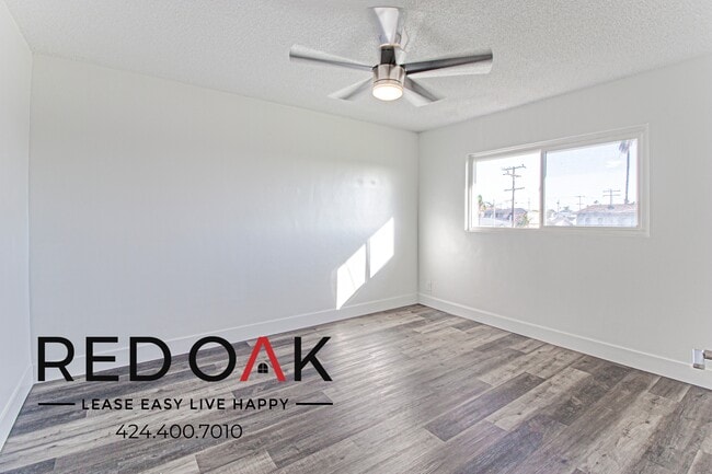 Building Photo - 901 Centinela Ave