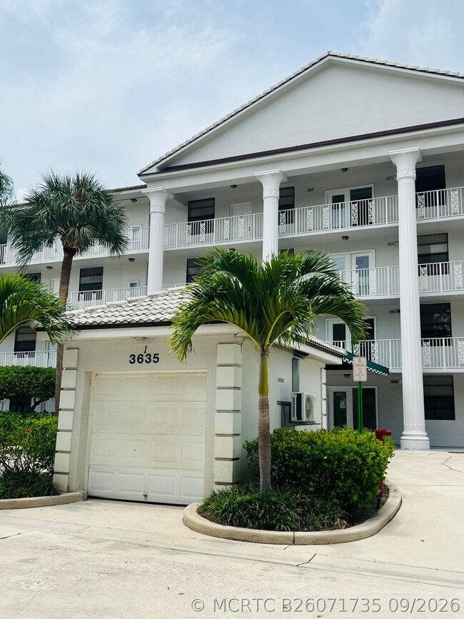 Building Photo - 3635 Whitehall Dr