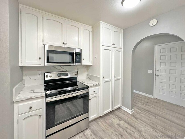 Building Photo - 2306 Altisma Way