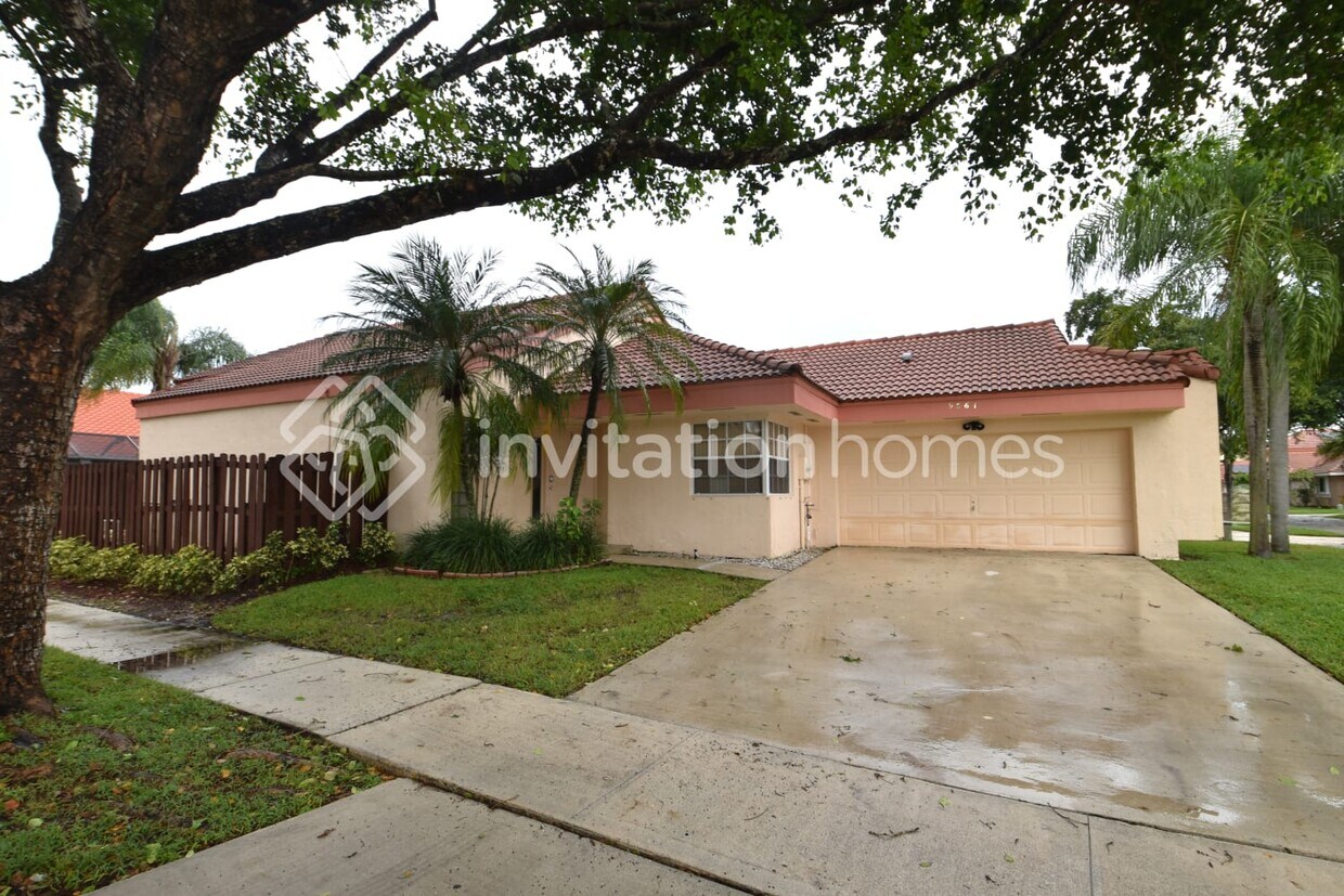 Primary Photo - 9561 NW 18th Manor