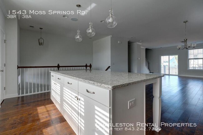 Building Photo - 1543 Moss Spring Rd