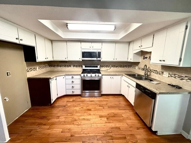 Building Photo - 1823 S 155th Ave