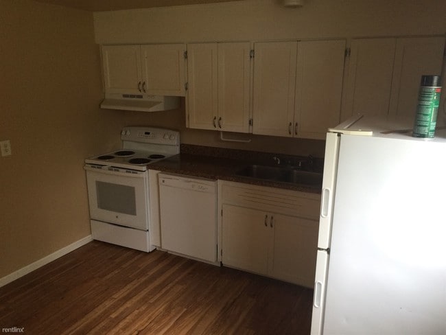 Building Photo - 2020 46th Ave SE