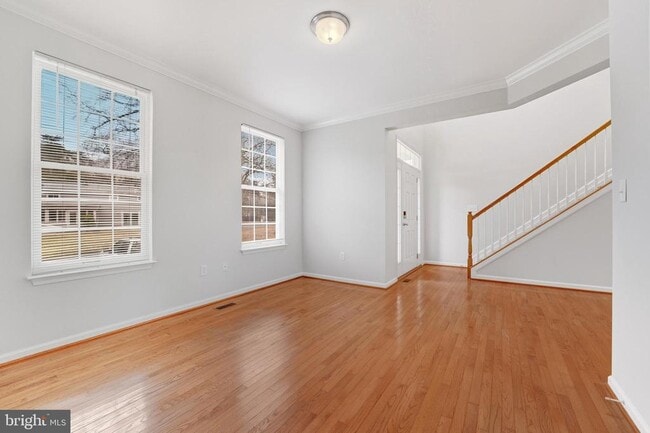 Building Photo - 609 Tebbston Dr