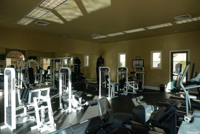 Foto del edificio - 4800 Westlake Pky