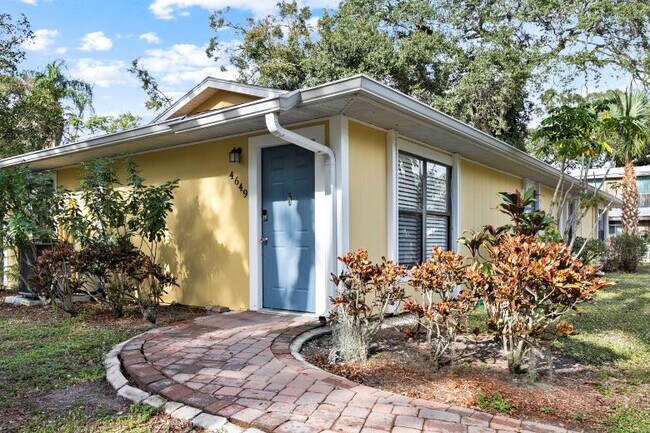 Building Photo - 4649 Summerwind Dr