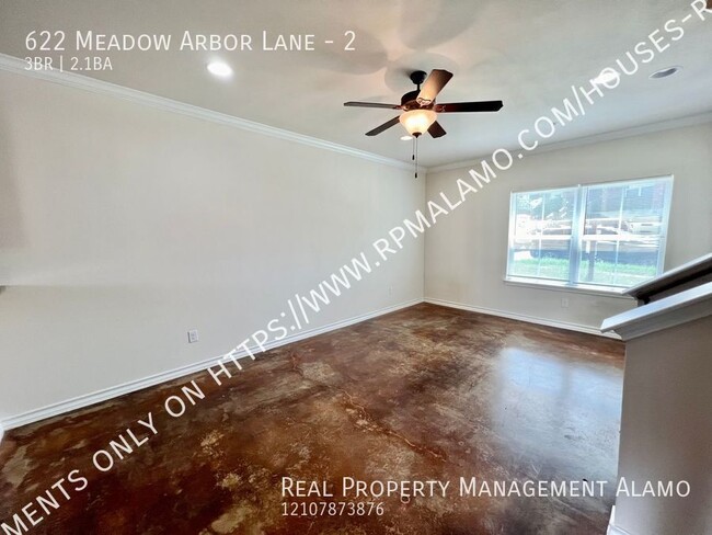 Foto del edificio - **MOVE-IN SPECIAL**Gorgeous Three Bedroom ...