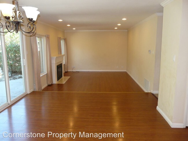 Building Photo - 2150 Lakewood Dr