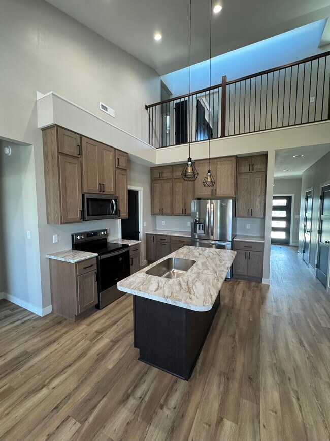 Foto del edificio - 325 Wilder Rd