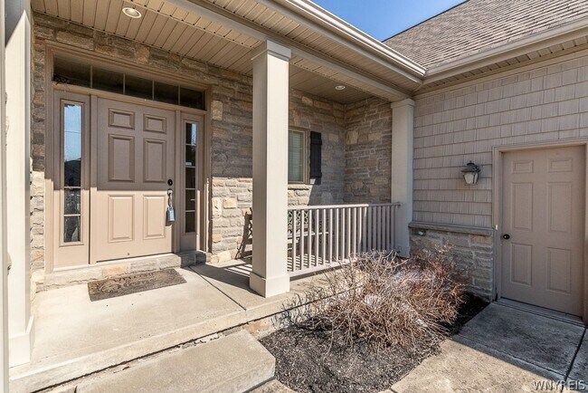 Foto del edificio - 9 Hidden Creek Ct