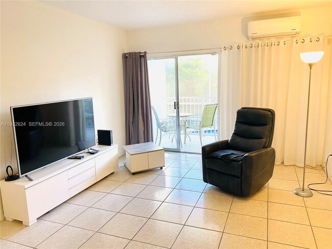 Foto del edificio - 1560 NE 127th St