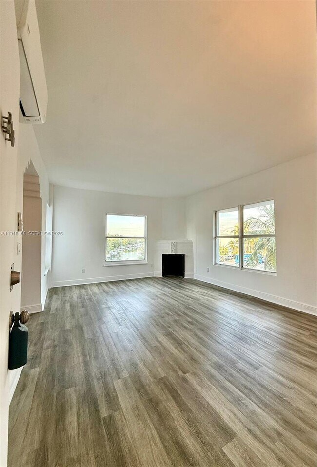 Foto del edificio - 4035 Meridian Ave