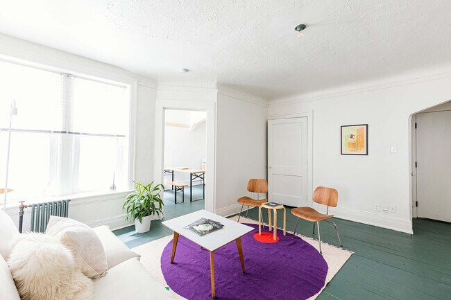 Foto del edificio - Holbrook Apartments