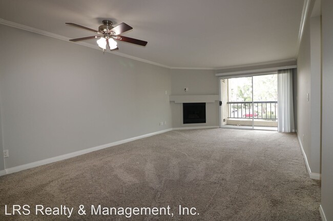 2 br, 2 bath House - 21500 Burbank Blvd. #210 photo'