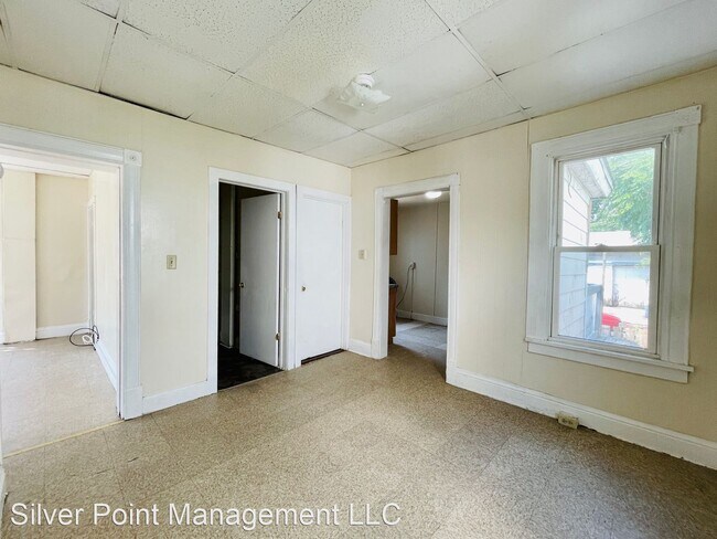 Building Photo - 3 br, 2 bath House - 188 South Ave