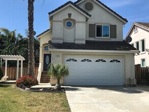 Building Photo - 1032 Twinbridge Ct