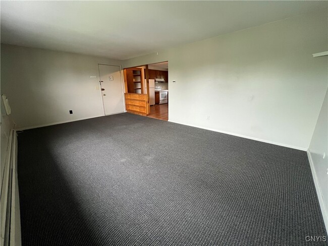 Building Photo - 120 Hasbrouck St