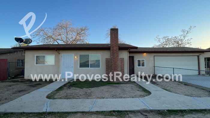 Foto principal - Affordable 2 Bed, 1 Bath Hesperia Home Wit...