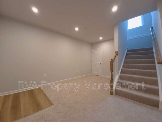 Foto del edificio - 13243 Garland Ln