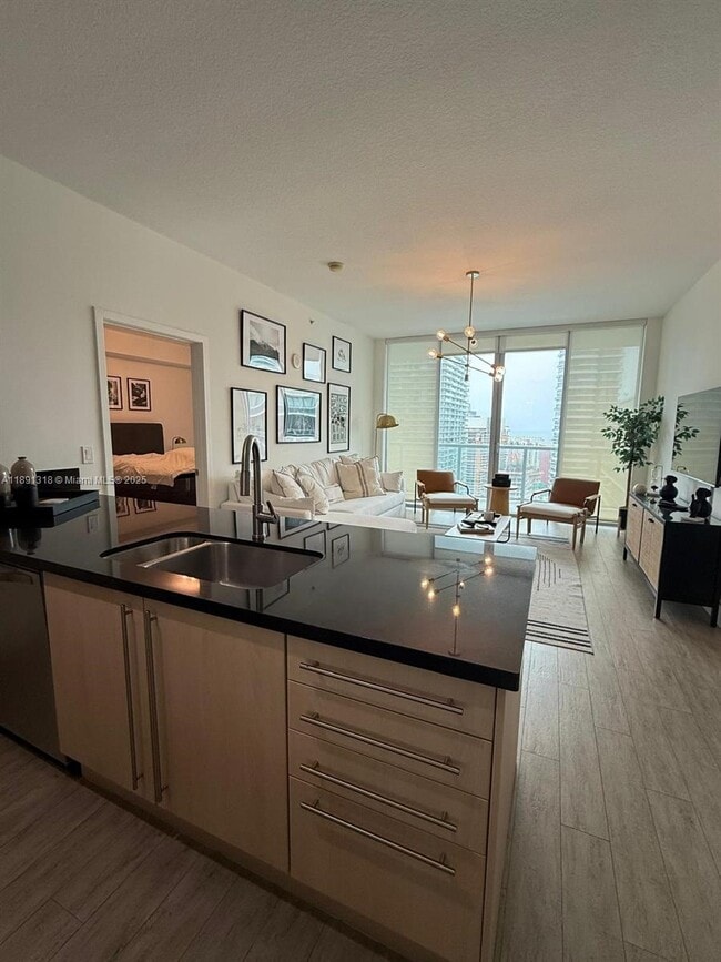 Foto del edificio - 1111 SW 1st Ave