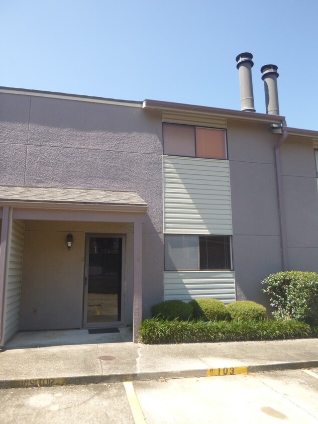 Front door - 110 W Bayou Pky